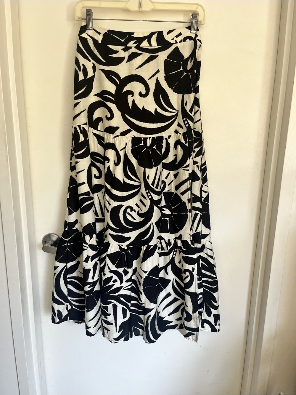 Black & White Floral Tiered Maxi Skirt